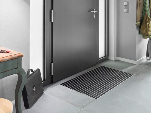 Link zur Seite emco INOX®LINEO mit extrabreiten Ripseinlagen